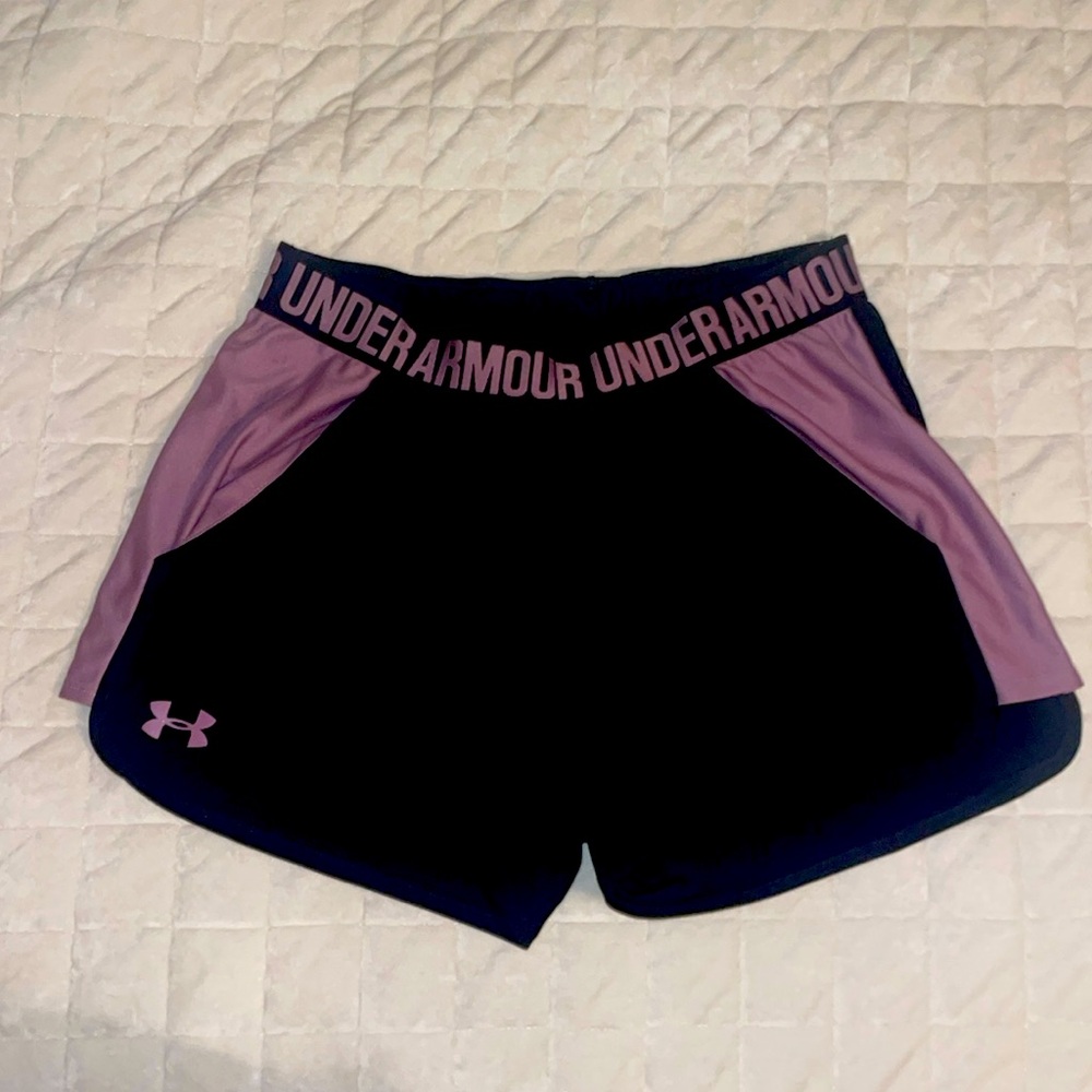 UnderArmour shorts/ Size small